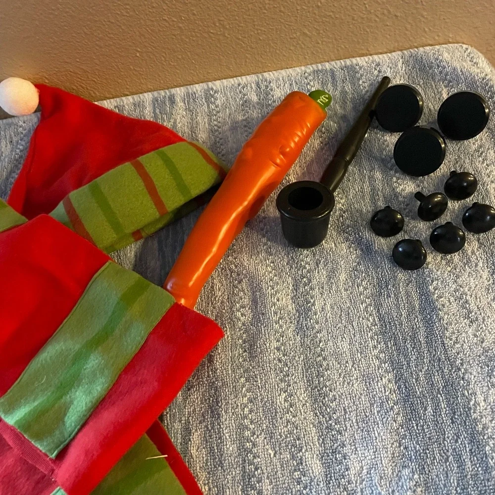 Snowman Kit Eyes Pipe Buttons Hat Scarf